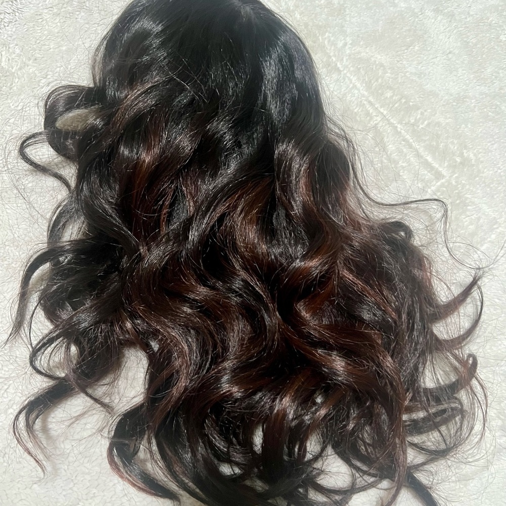 NEW Dark Brown Wavy Wig with Hightlights